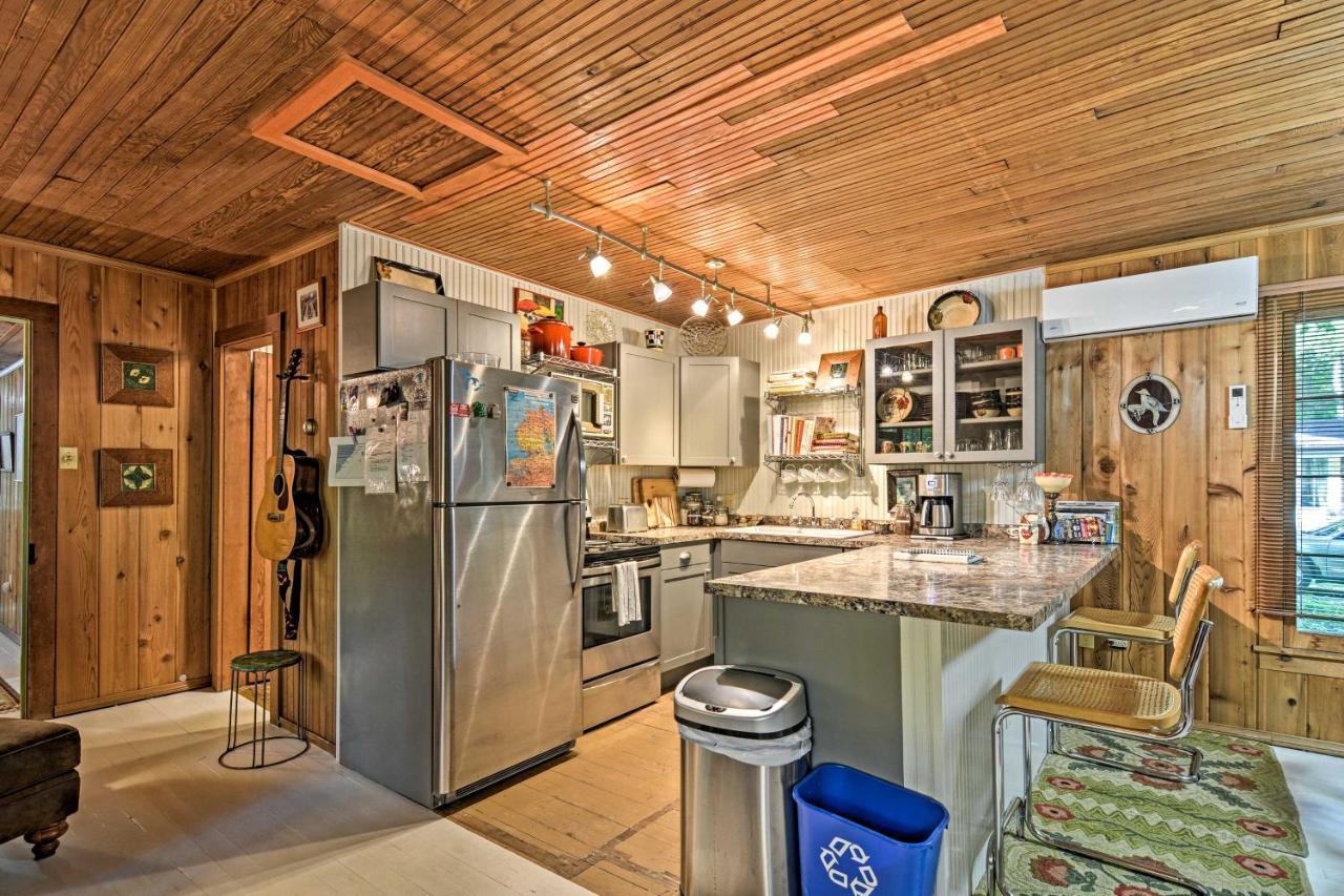 Pet-Friendly One Crow Cottage In Harbor Springs! Exterior photo