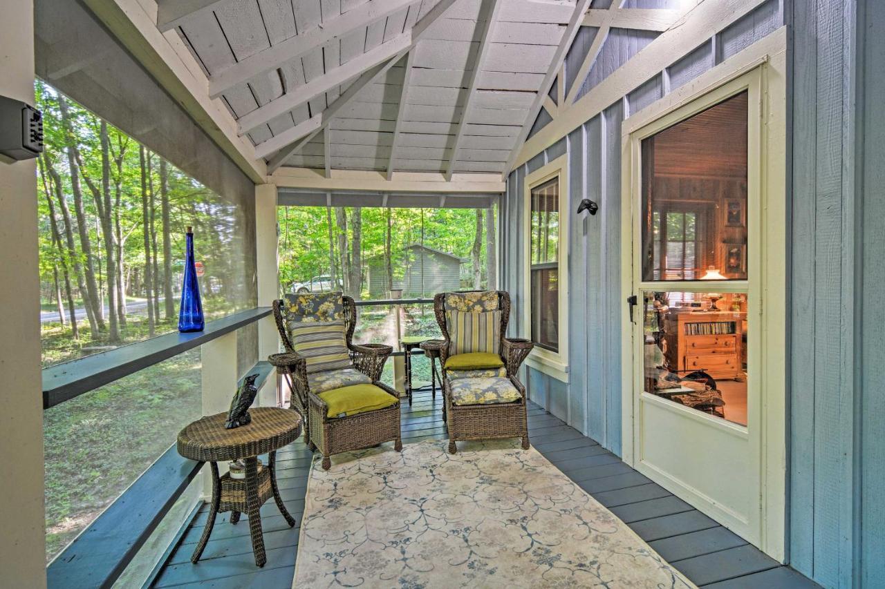 Pet-Friendly One Crow Cottage In Harbor Springs! Exterior photo