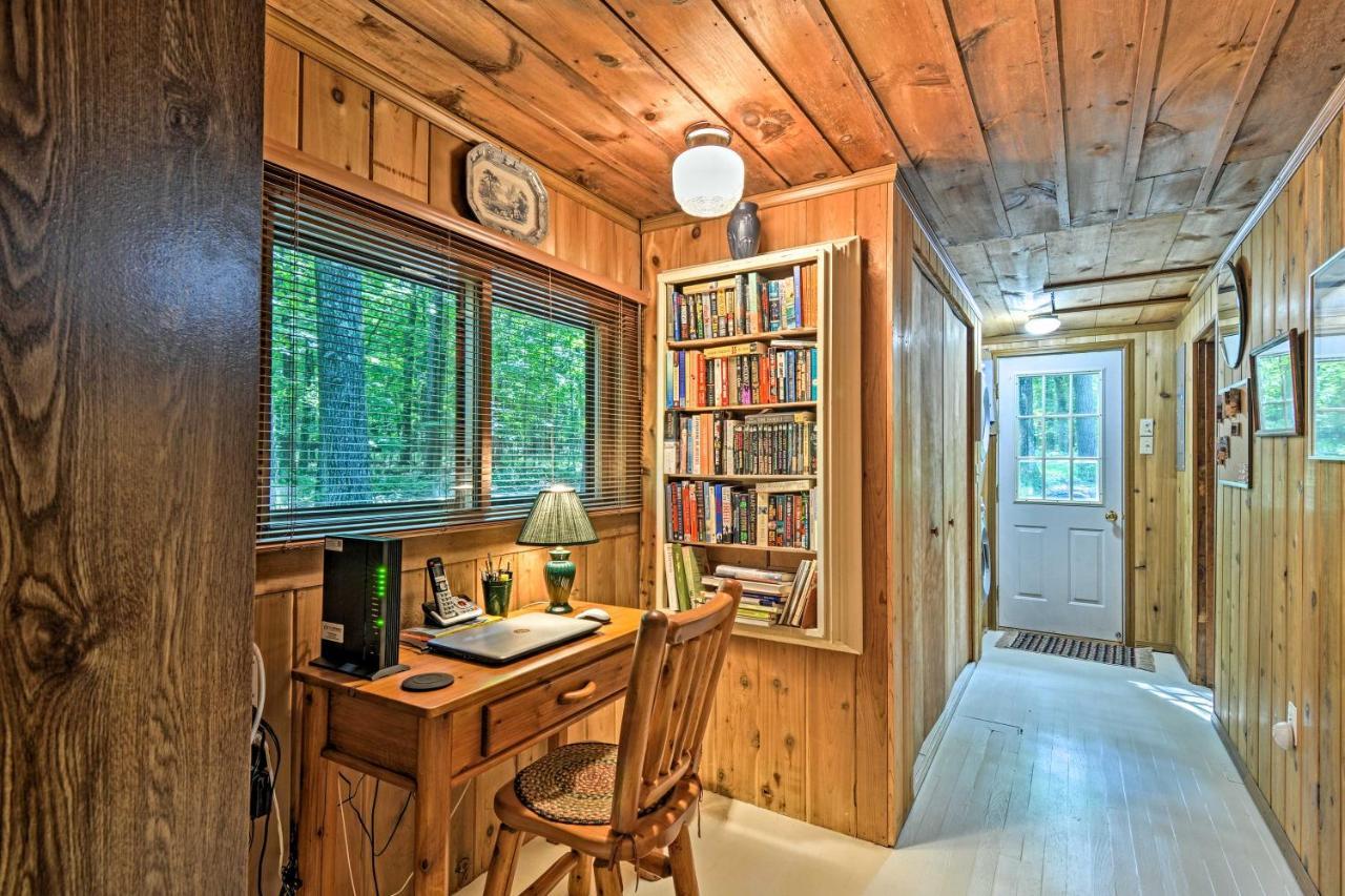 Pet-Friendly One Crow Cottage In Harbor Springs! Exterior photo